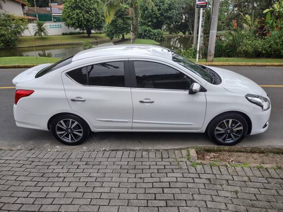 NISSAN VERSA 1.6 16V FLEXSTART UNIQUE 4P XTRONIC